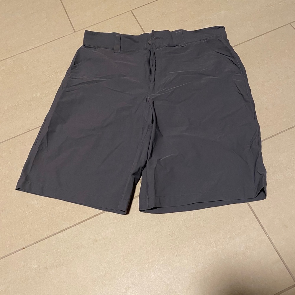 Men’s under Armour shorts
